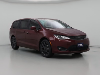 2020 Chrysler Pacifica Touring -
                Irving, TX