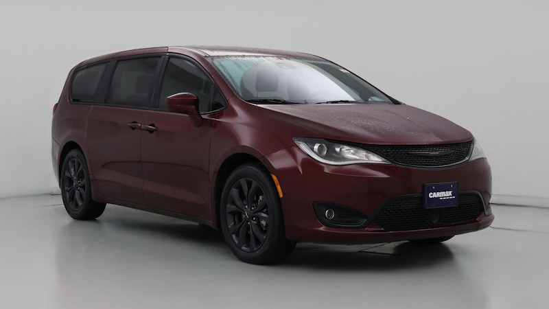 2020 Chrysler Pacifica Touring Hero Image