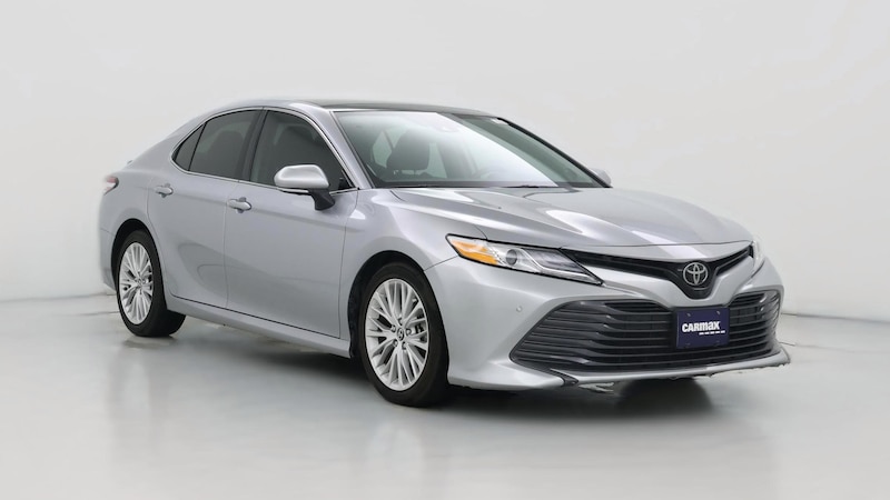 2020 Toyota Camry XLE Hero Image