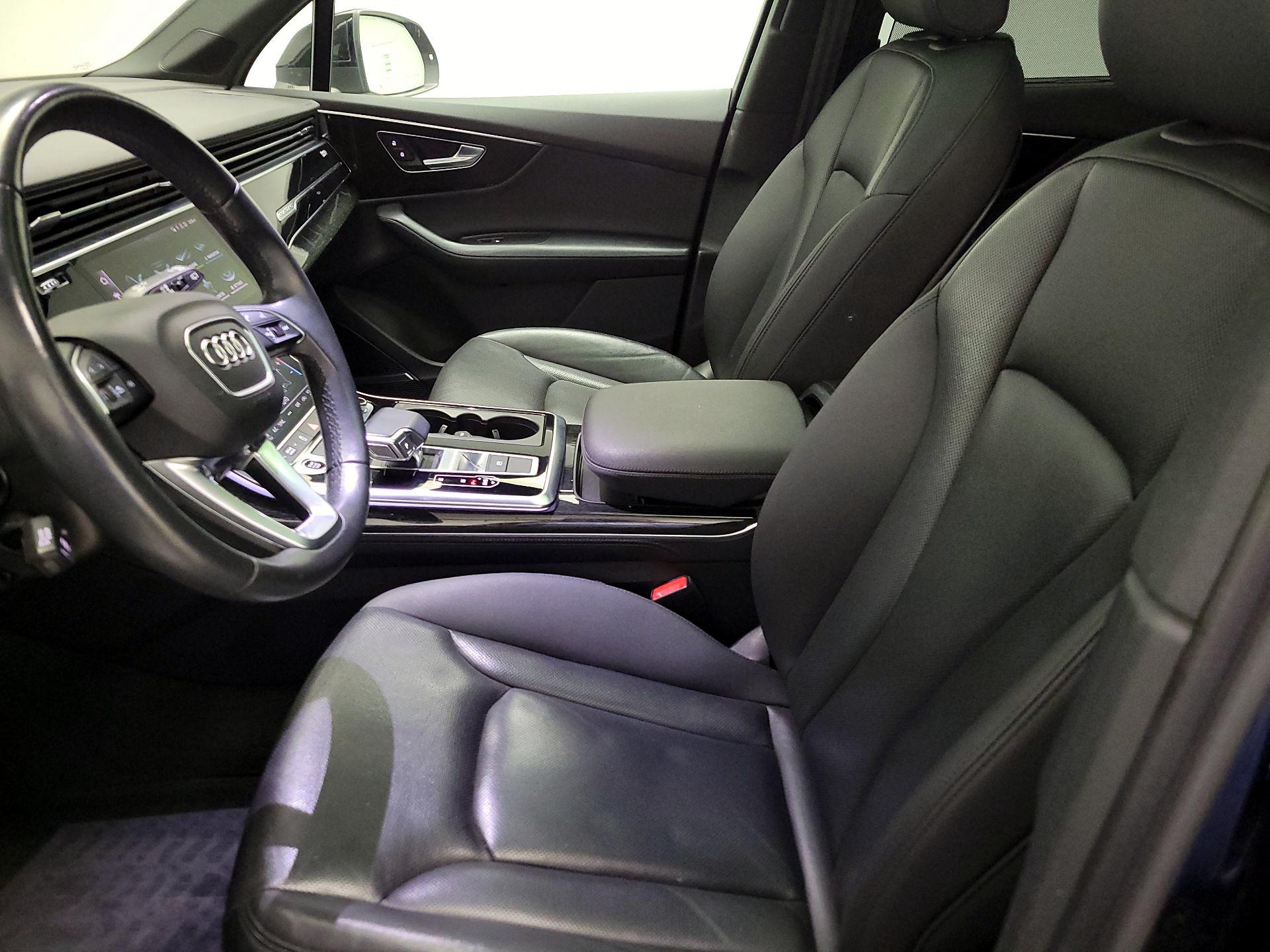 Thumbnail: 2021 Audi Q7 - 11