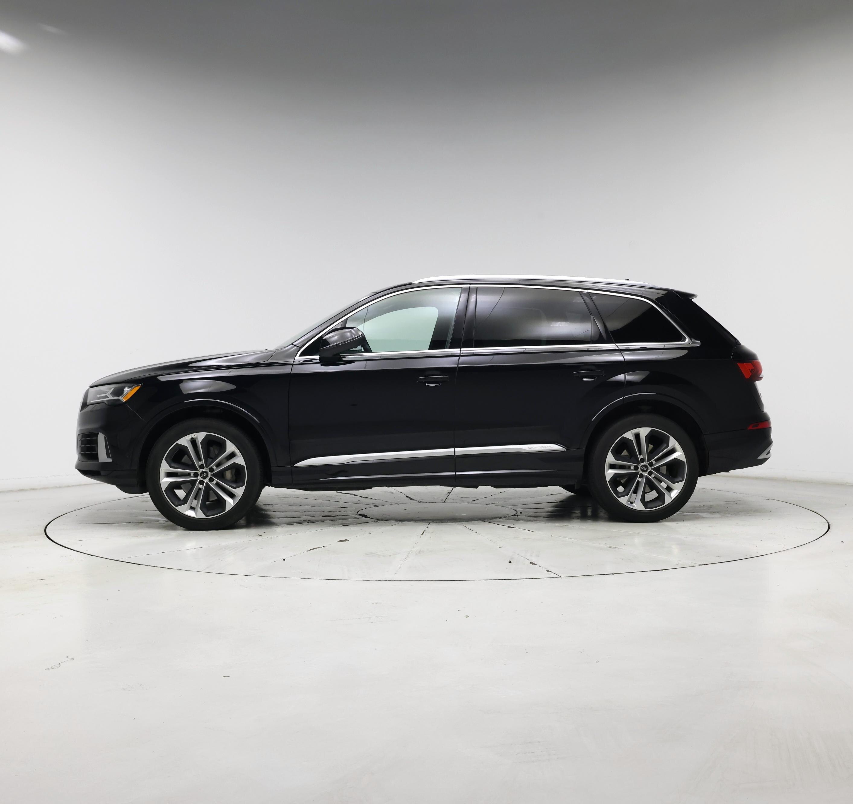 Thumbnail: 2021 Audi Q7 - 3
