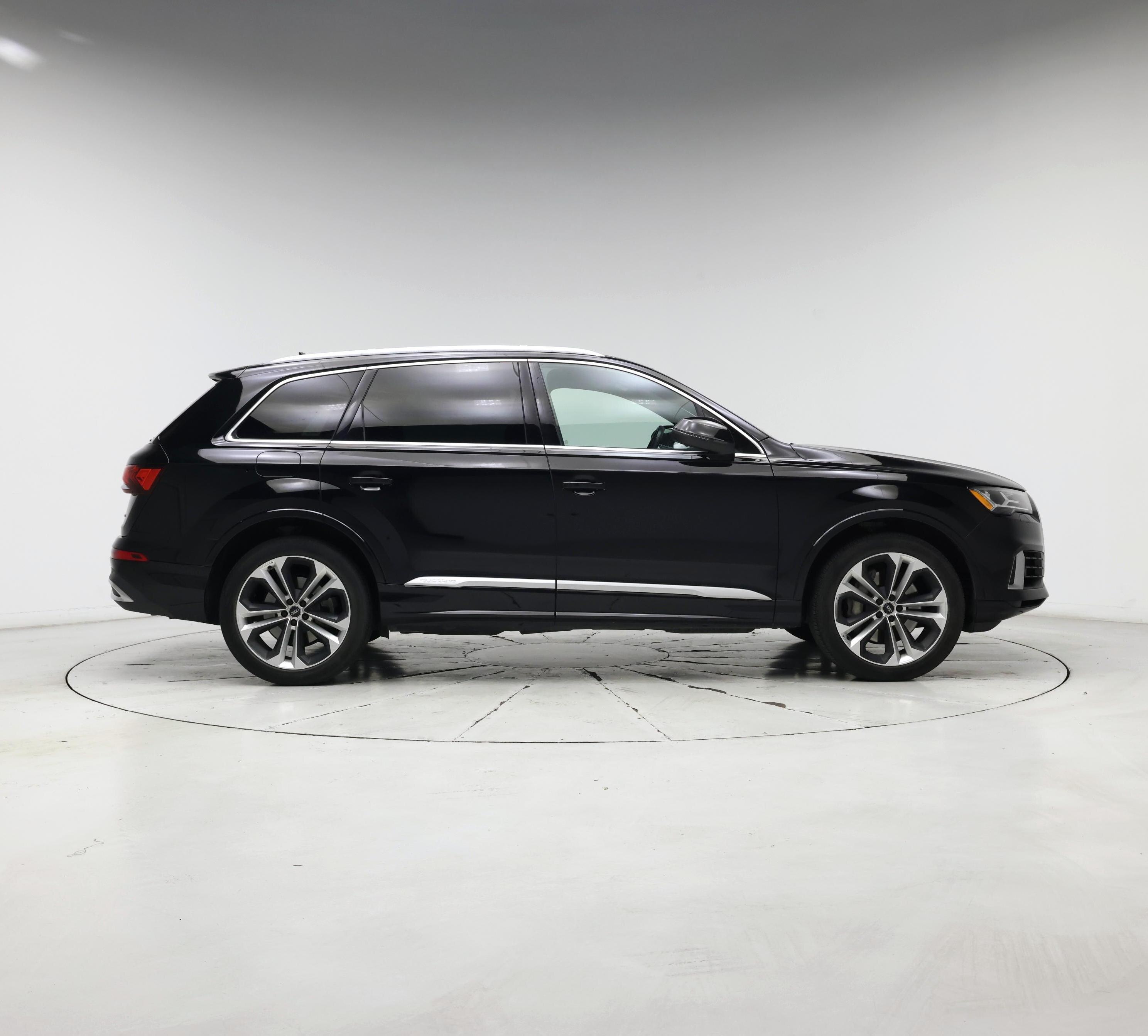 Thumbnail: 2021 Audi Q7 - 7