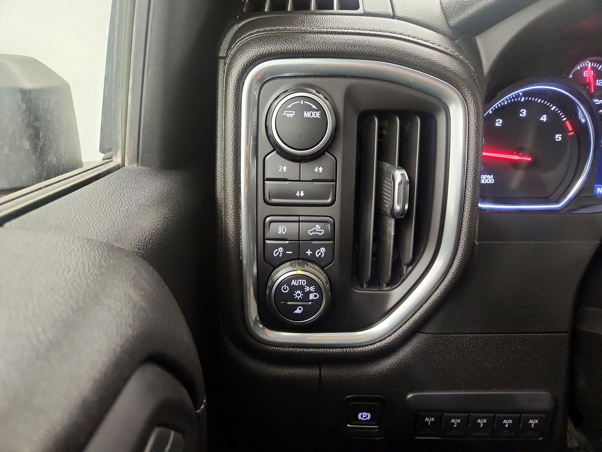 Thumbnail: 2023 Chevrolet Silverado 2500 - 13