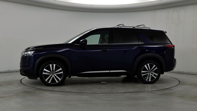 2023 Nissan Pathfinder Platinum 3