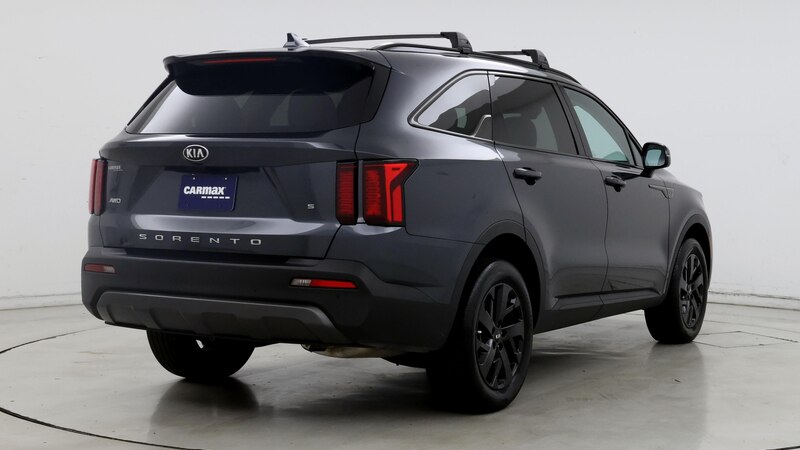 2021 Kia Sorento S 8