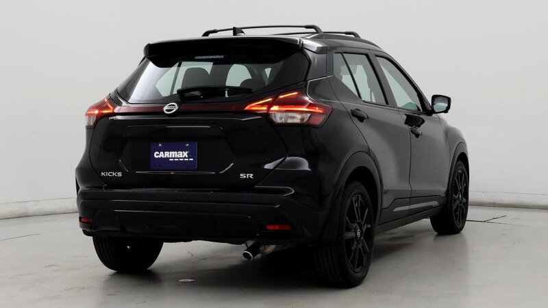 2021 Nissan Kicks SR 8