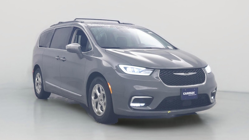 2022 Chrysler Pacifica Limited Hero Image