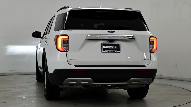 2022 Ford Explorer XLT 6