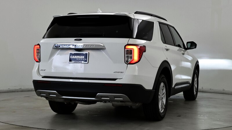 2022 Ford Explorer XLT 8