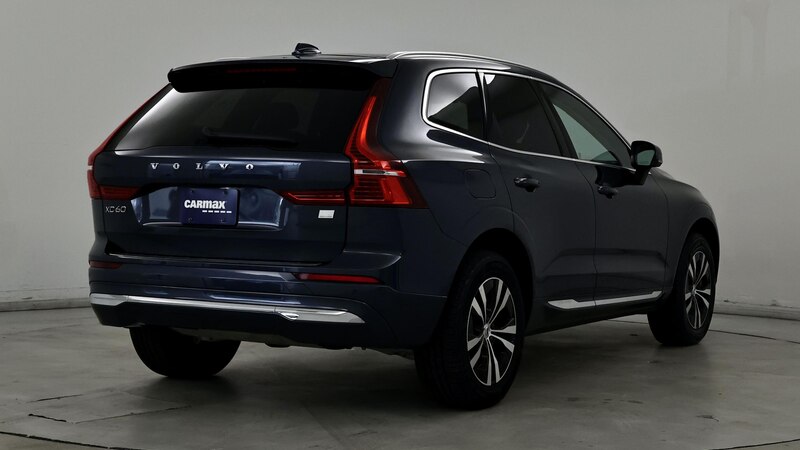 2022 Volvo XC60 Recharge Core 8