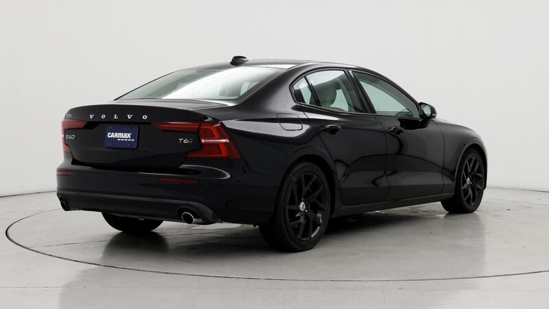 2019 Volvo S60 T6 Momentum 8