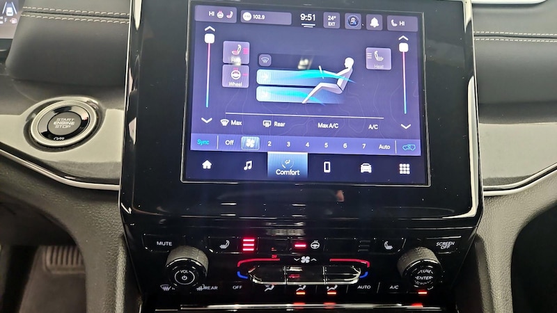 2023 Jeep Grand Cherokee Altitude 16