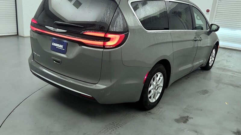 2022 Chrysler Pacifica Touring L 5