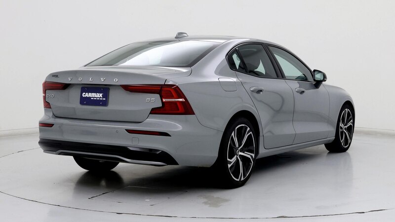 2024 Volvo S60 B5 Core 8