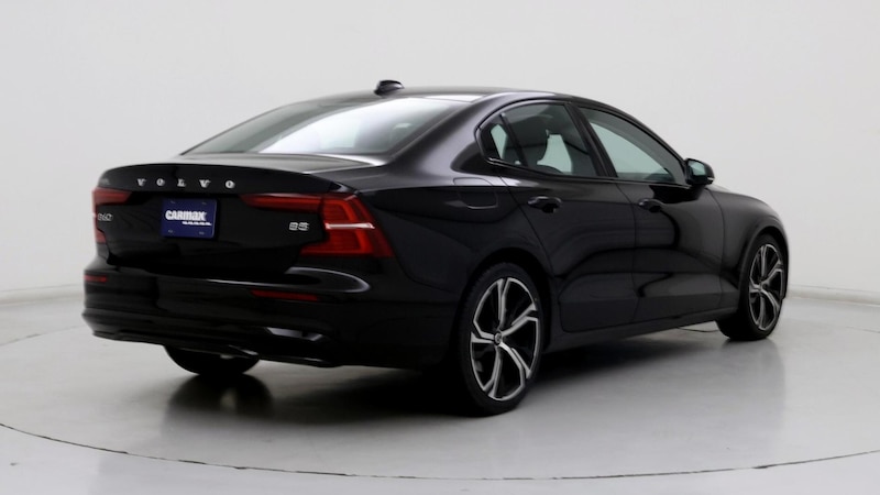 2024 Volvo S60 B5 Core 8