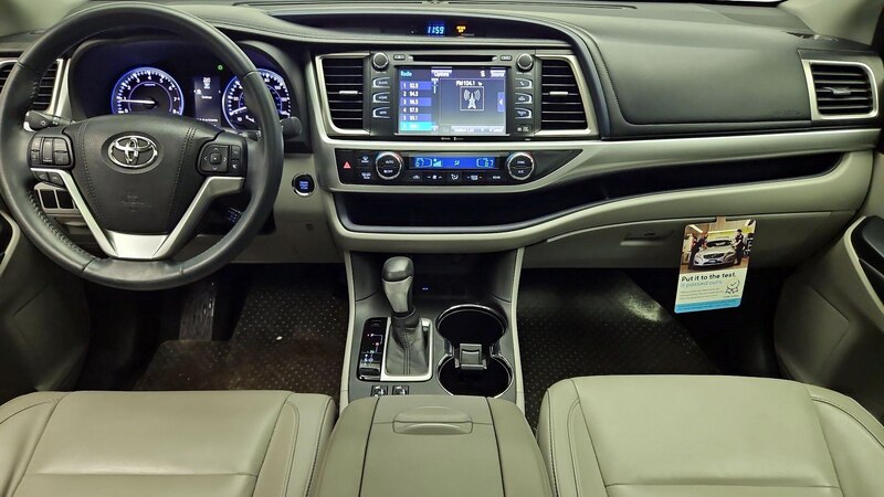 2015 Toyota Highlander XLE 9