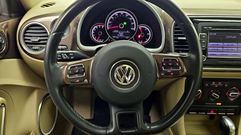 2015 Volkswagen Beetle  10