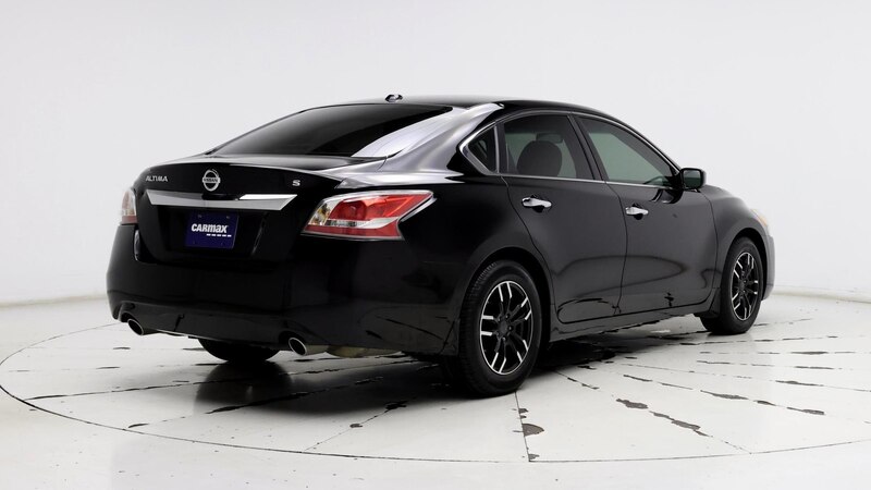 2015 Nissan Altima S 8