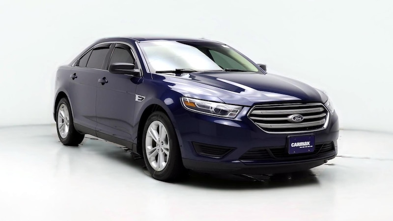 2017 Ford Taurus SE Hero Image