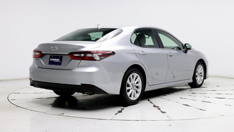 2022 Toyota Camry LE 8