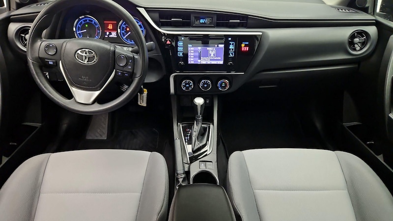 2019 Toyota Corolla L 9