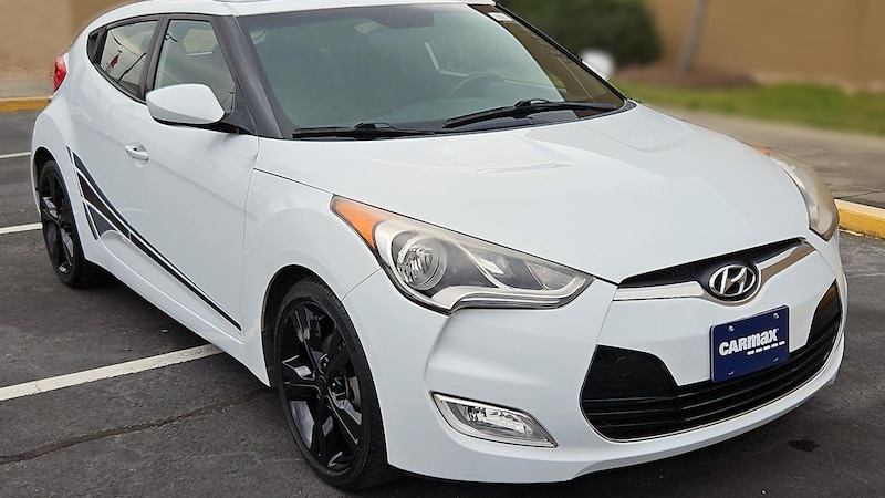 2017 Hyundai Veloster Value Edition Hero Image