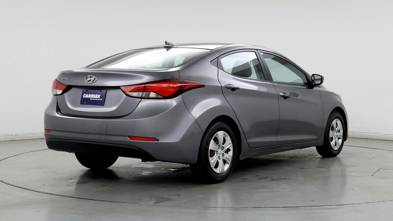 2016 Hyundai Elantra SE 8