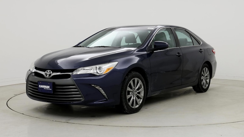 2016 Toyota Camry XLE 4