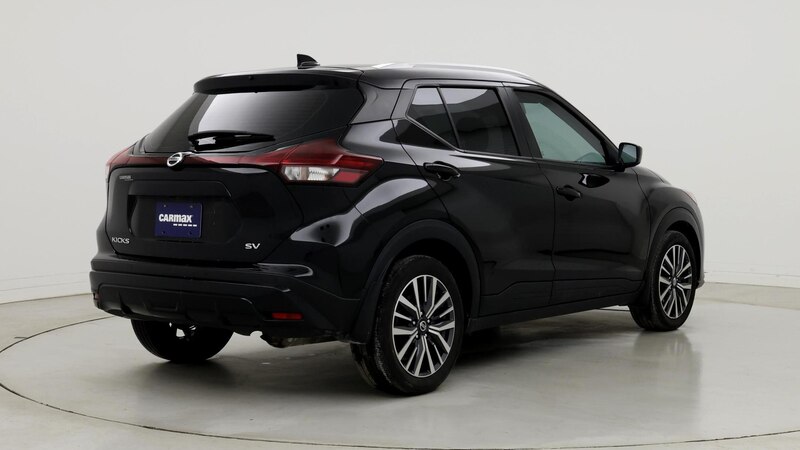 2021 Nissan Kicks SV 8