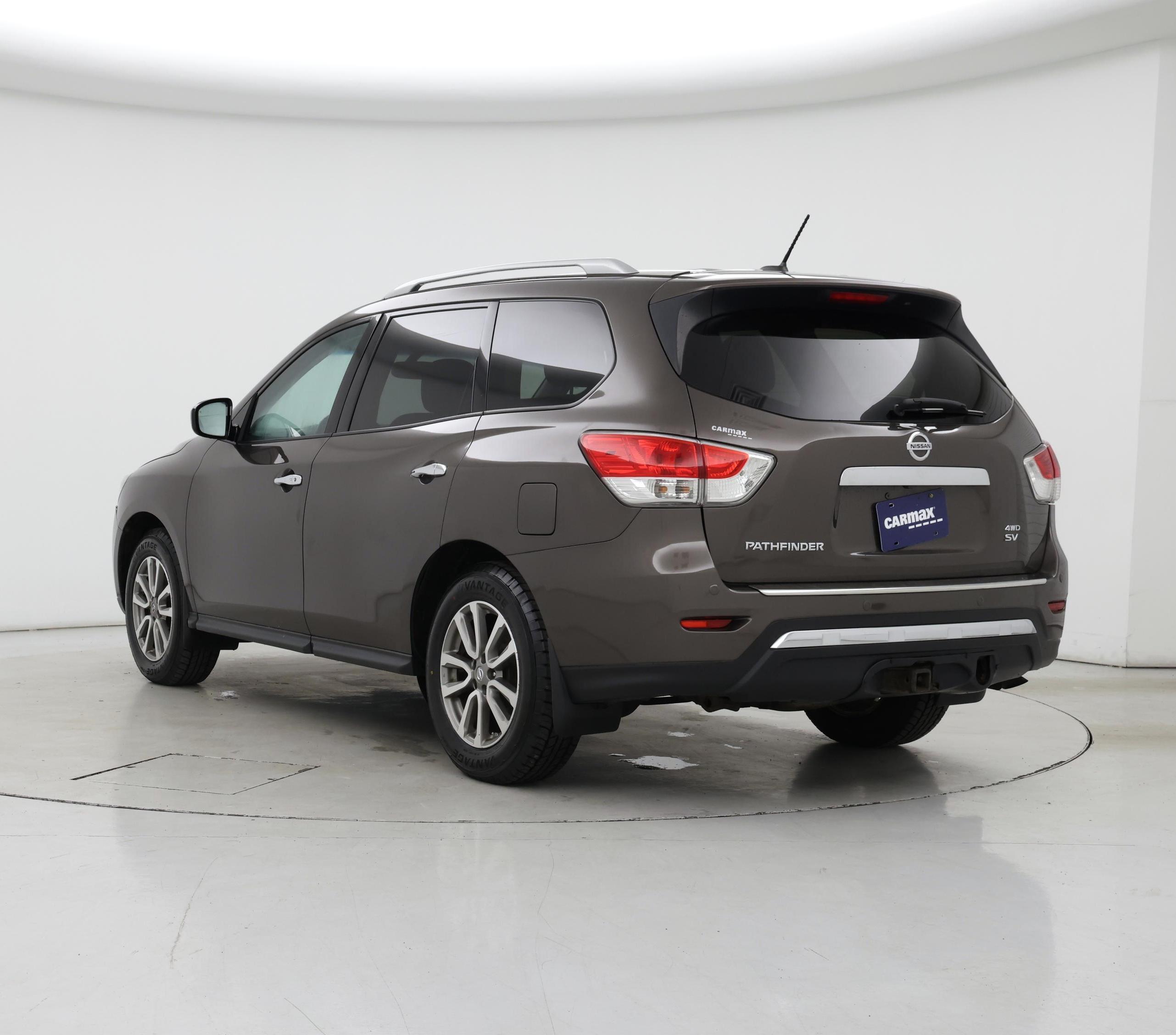 Thumbnail: 2015 Nissan Pathfinder - 2