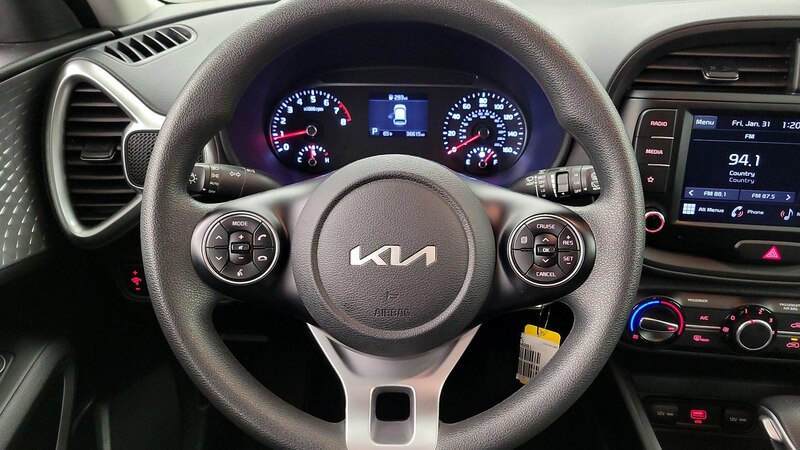 2022 Kia Soul LX 10