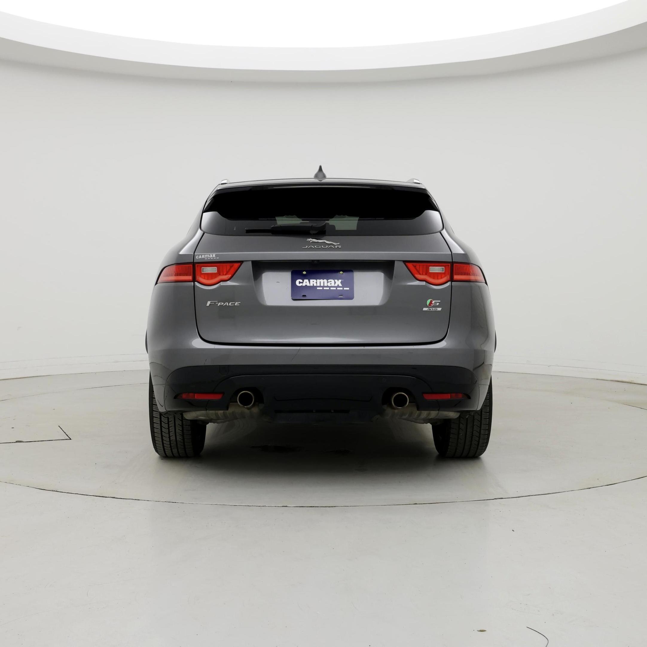 Thumbnail: 2019 Jaguar F-Pace - 6