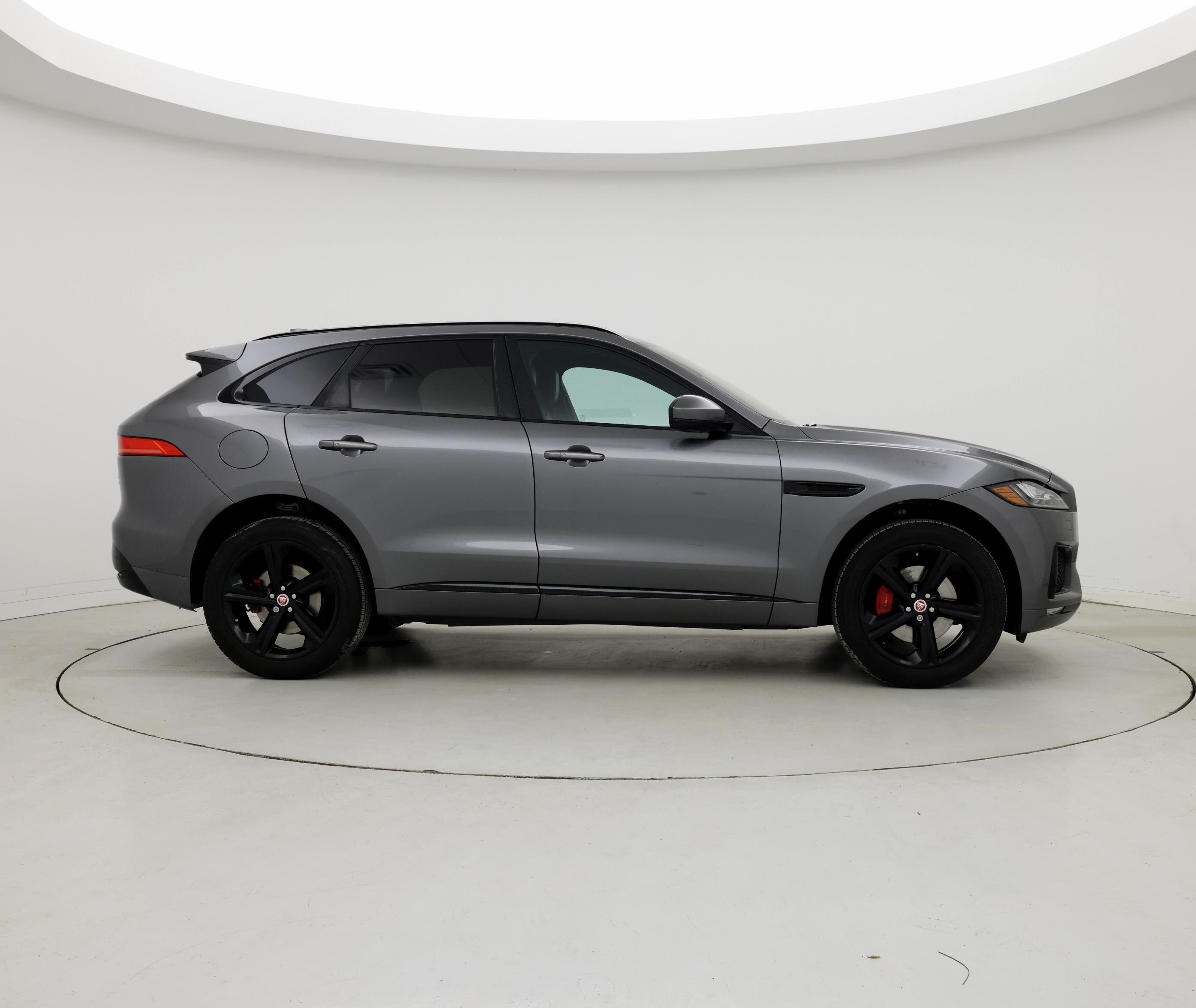 Thumbnail: 2019 Jaguar F-Pace - 7
