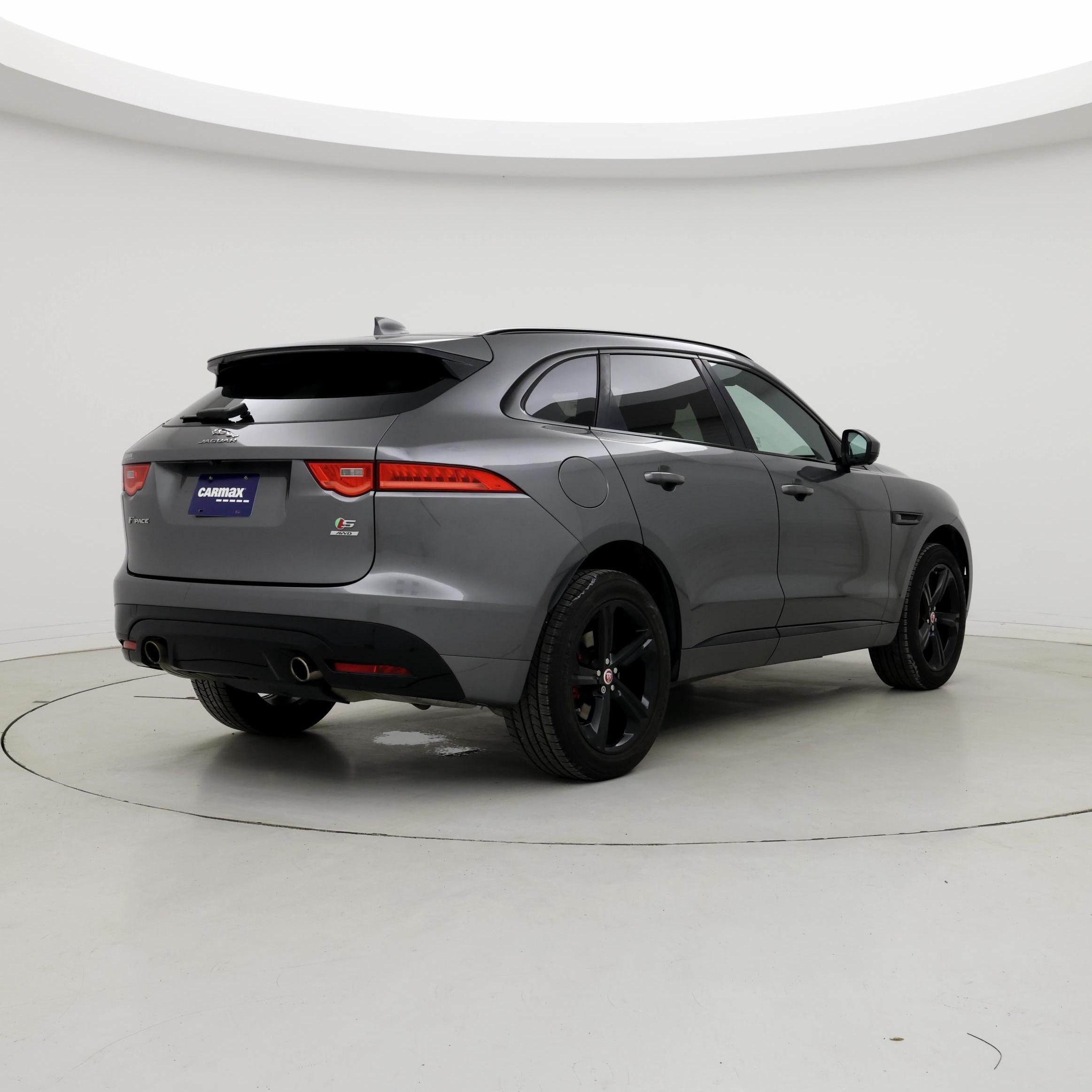 Thumbnail: 2019 Jaguar F-Pace - 8