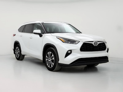 2022 Toyota Highlander XLE -
                Akron, OH