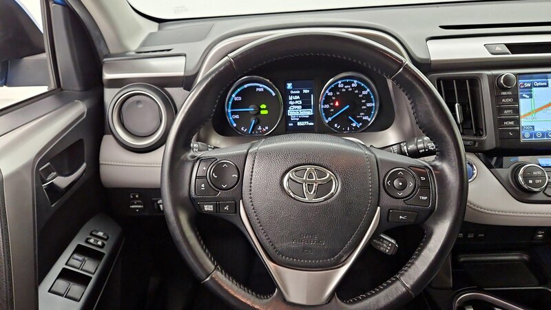 2017 Toyota RAV4 XLE 10