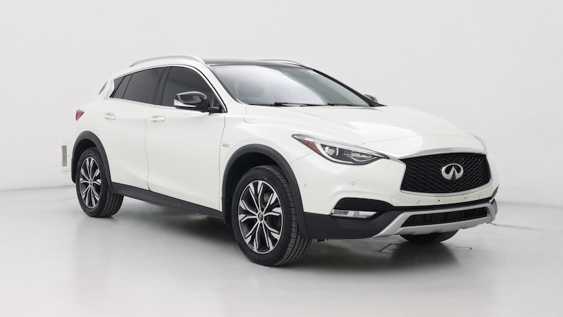 2017 INFINITI QX30 Premium Hero Image