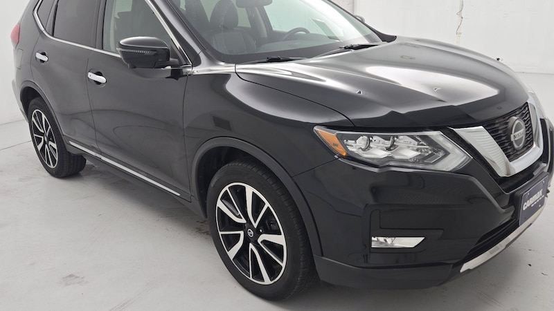 2019 Nissan Rogue SL Hero Image