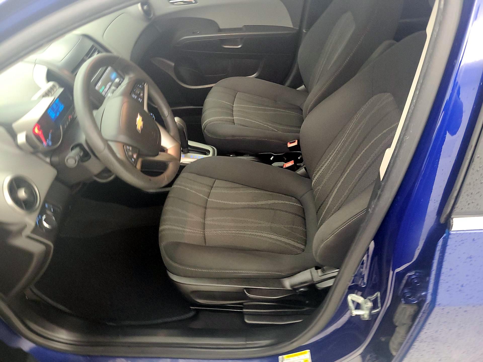 Thumbnail: 2014 Chevrolet Sonic - 11