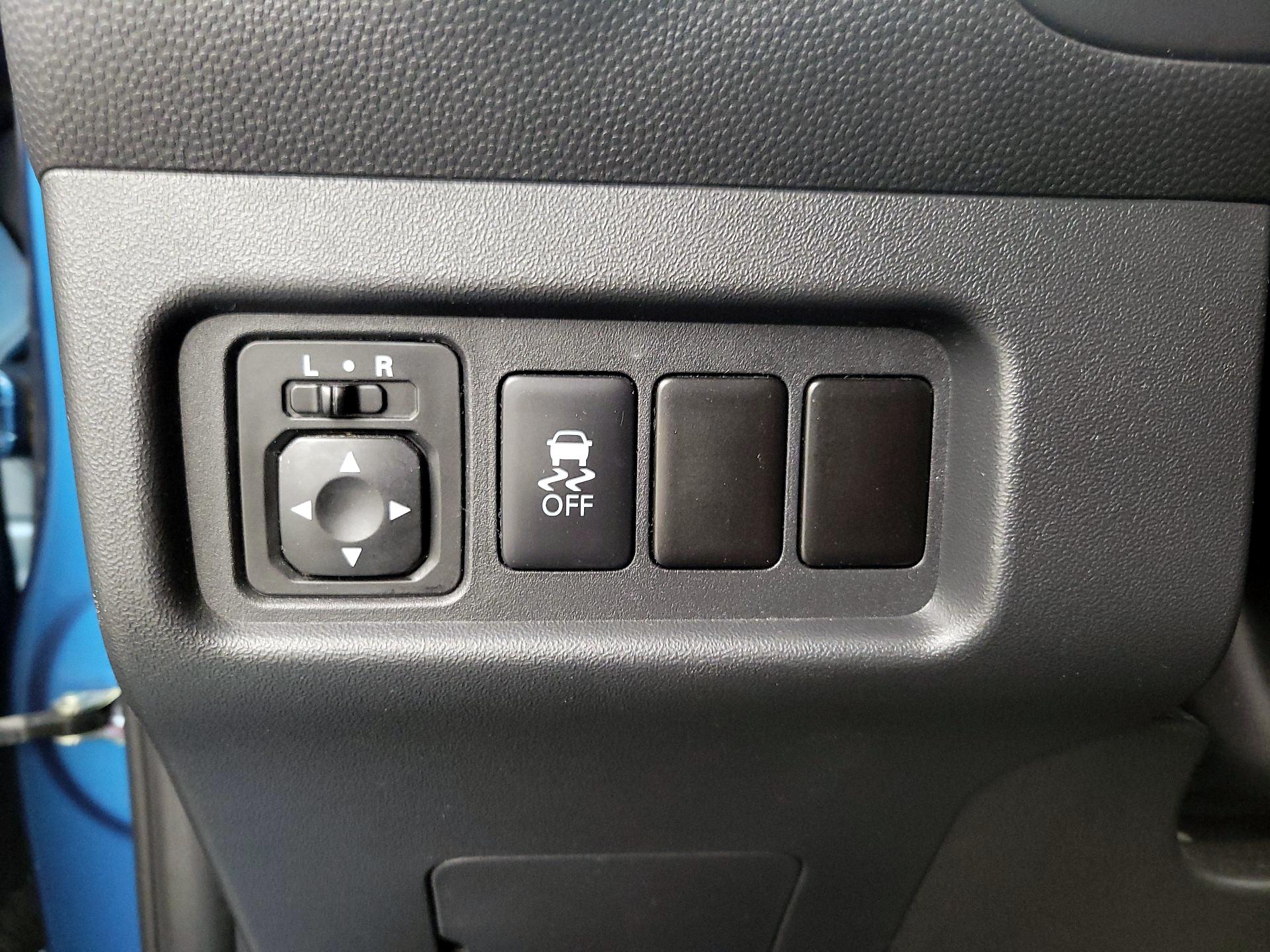 Thumbnail: 2015 Mitsubishi Mirage - 13