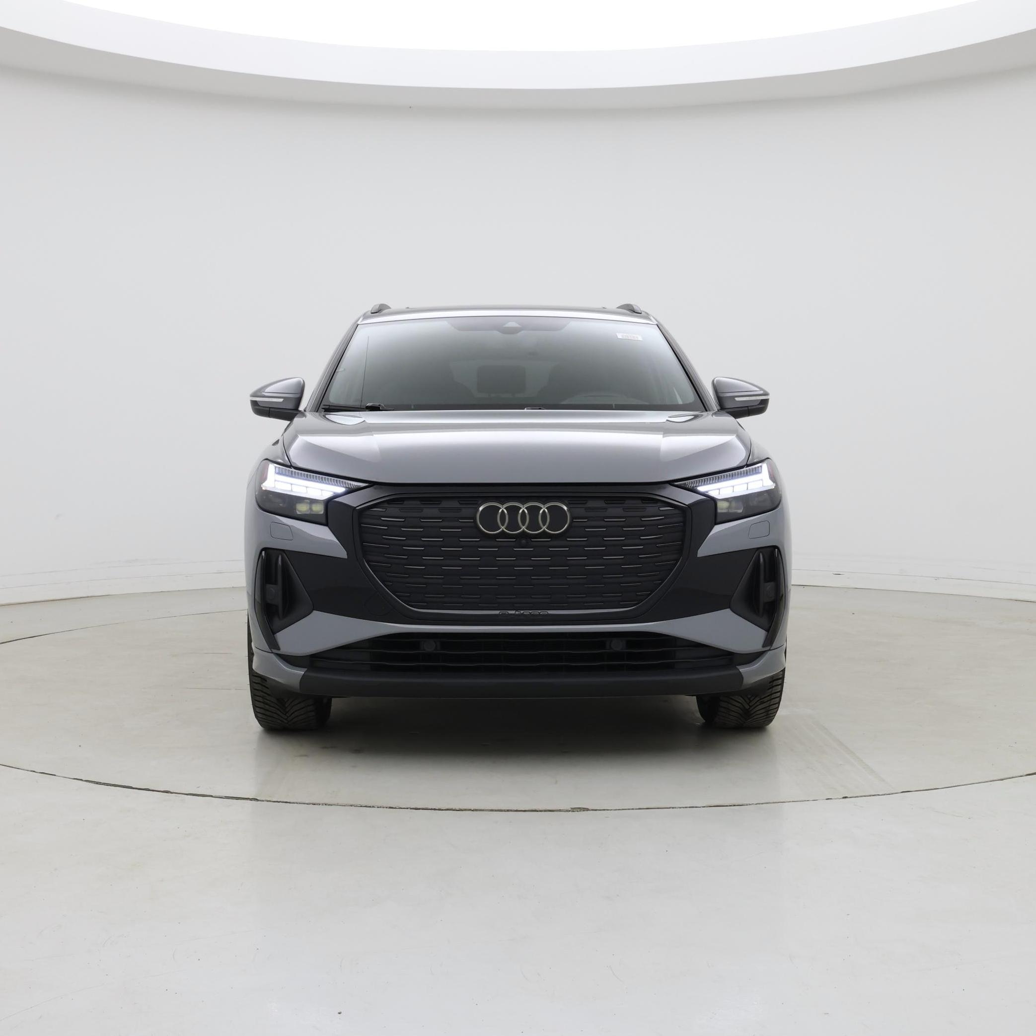 Thumbnail: 2022 Audi Q4 e-tron - 5