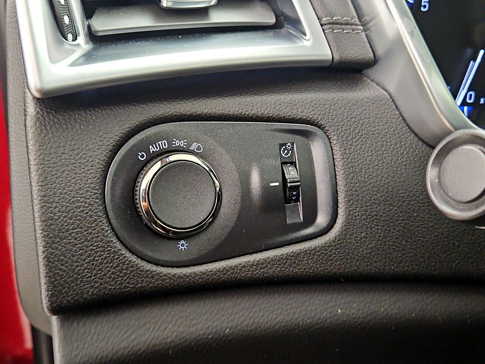 Thumbnail: 2015 Cadillac SRX - 13