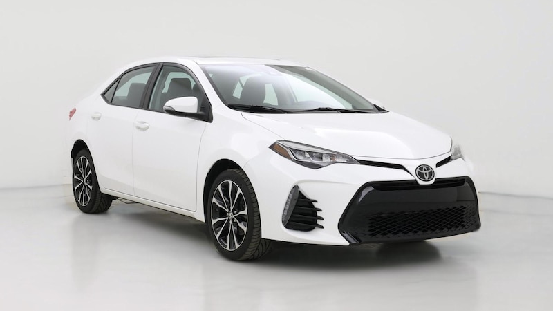 2017 Toyota Corolla SE Hero Image