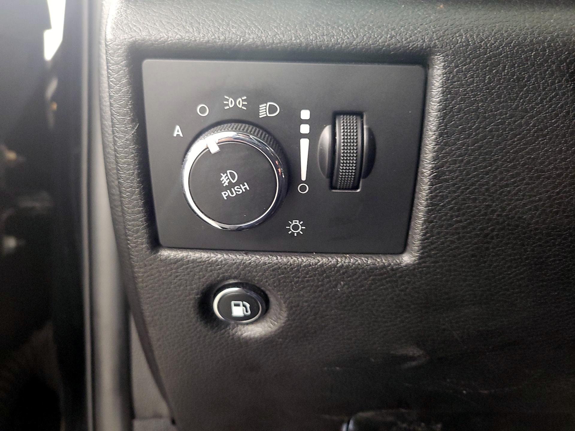 Thumbnail: 2021 Jeep Grand Cherokee - 13