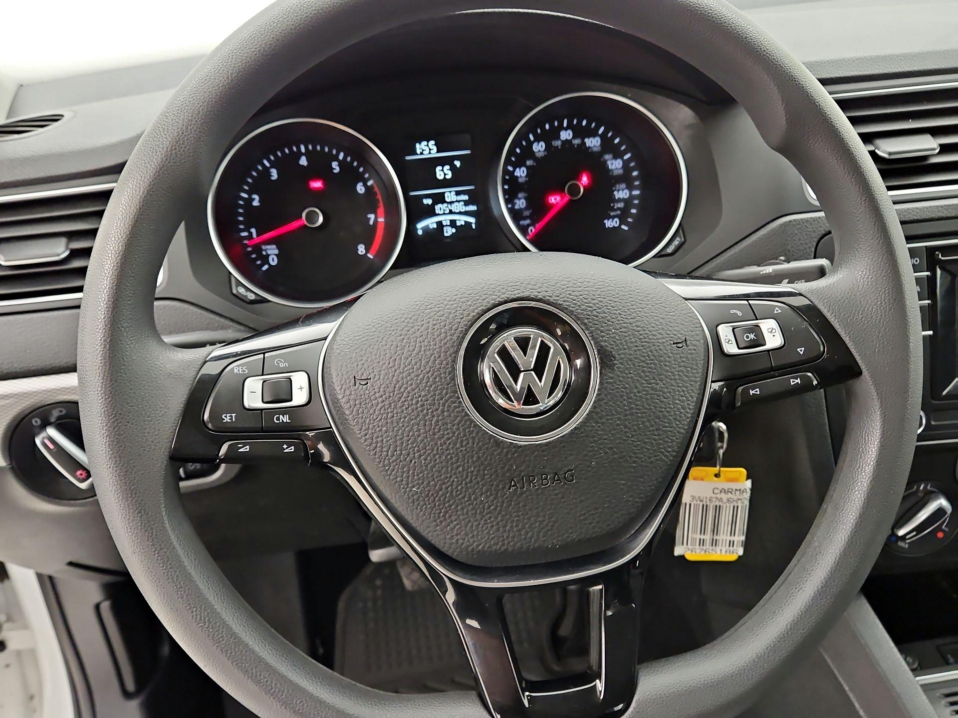 Thumbnail: 2017 Volkswagen Jetta - 10
