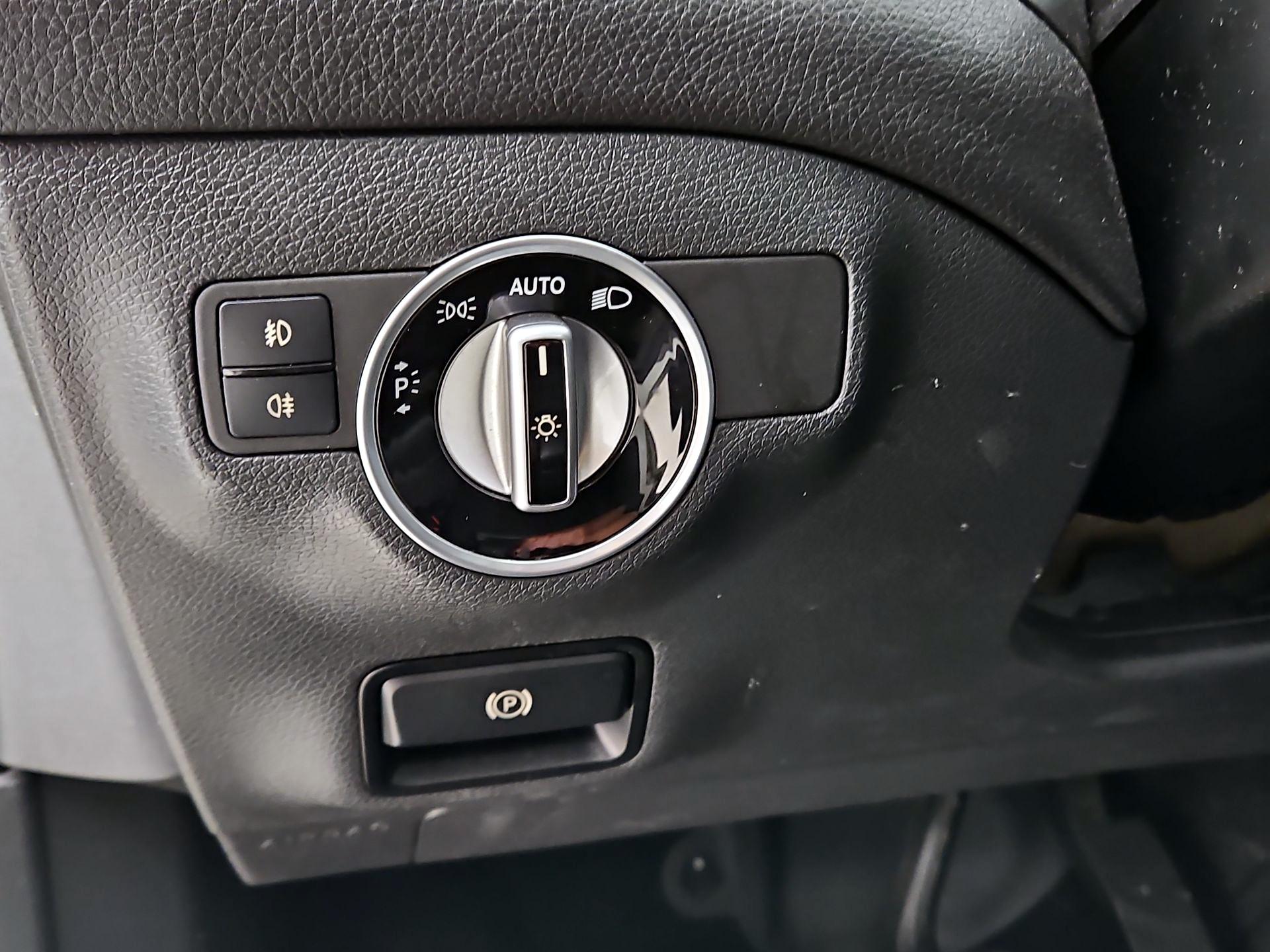 Thumbnail: 2016 Mercedes-Benz GLA - 13