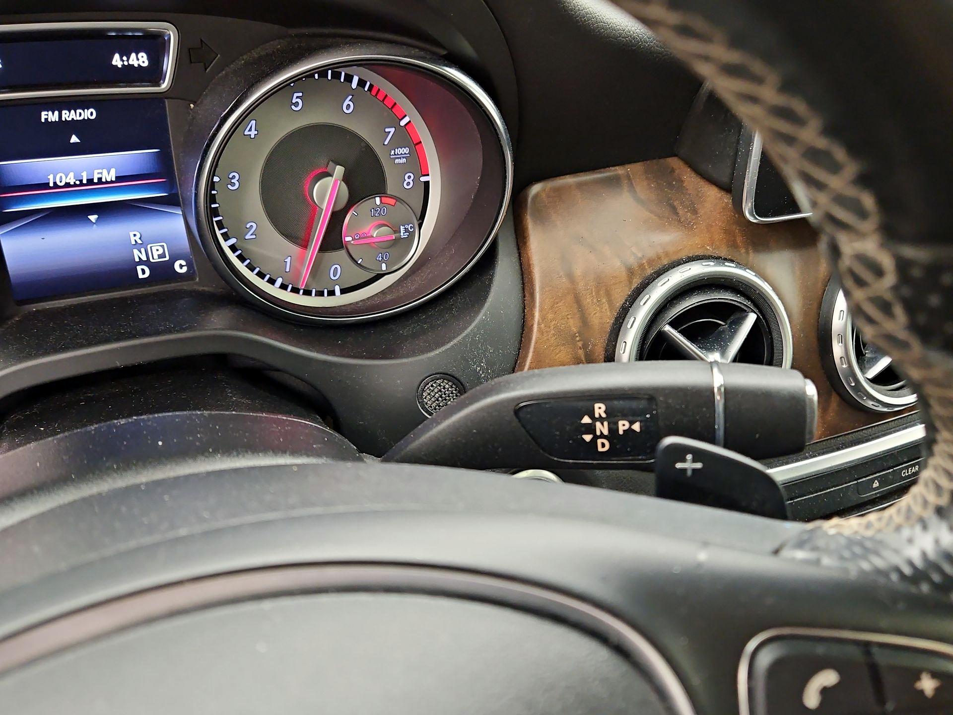 Thumbnail: 2016 Mercedes-Benz GLA - 18