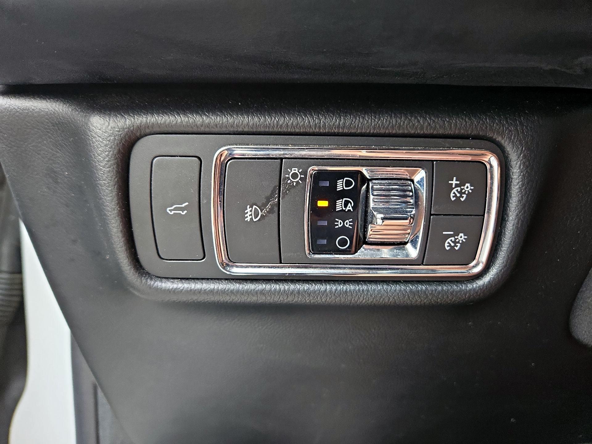 Thumbnail: 2020 Lincoln Aviator - 11