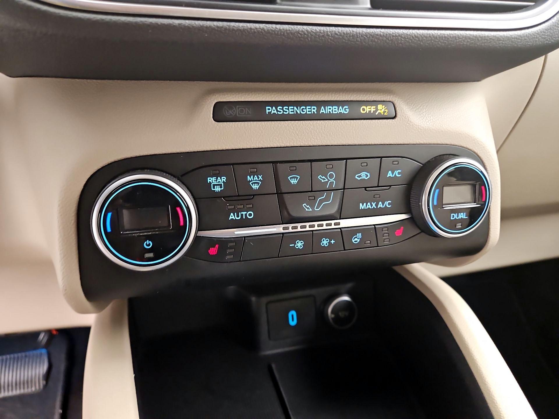 Thumbnail: 2020 Ford Escape - 17