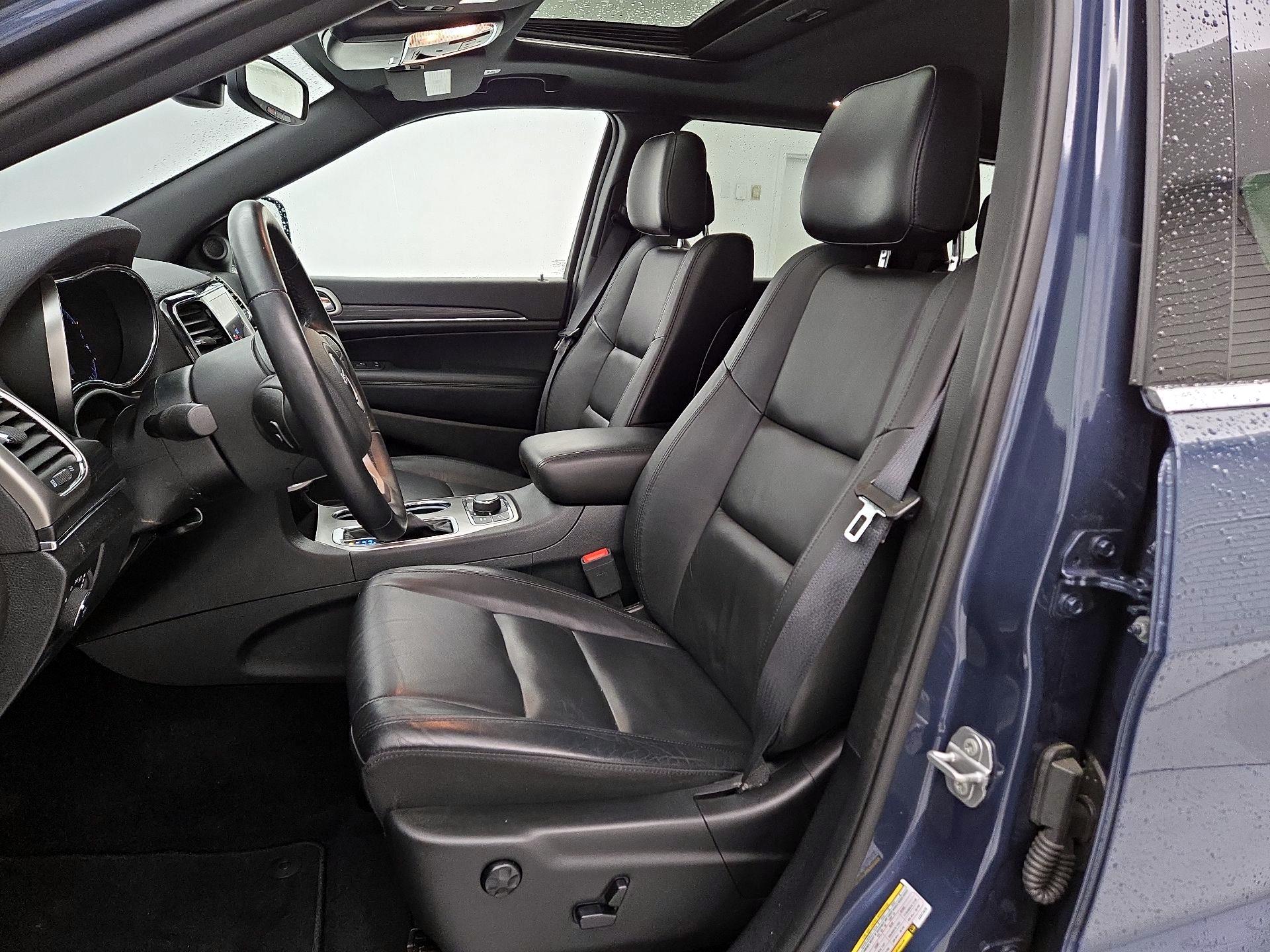 Thumbnail: 2020 Jeep Grand Cherokee - 11